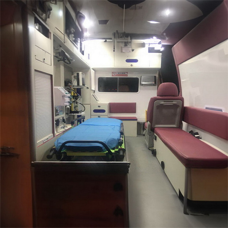 南宁私人救护车租赁联系电话