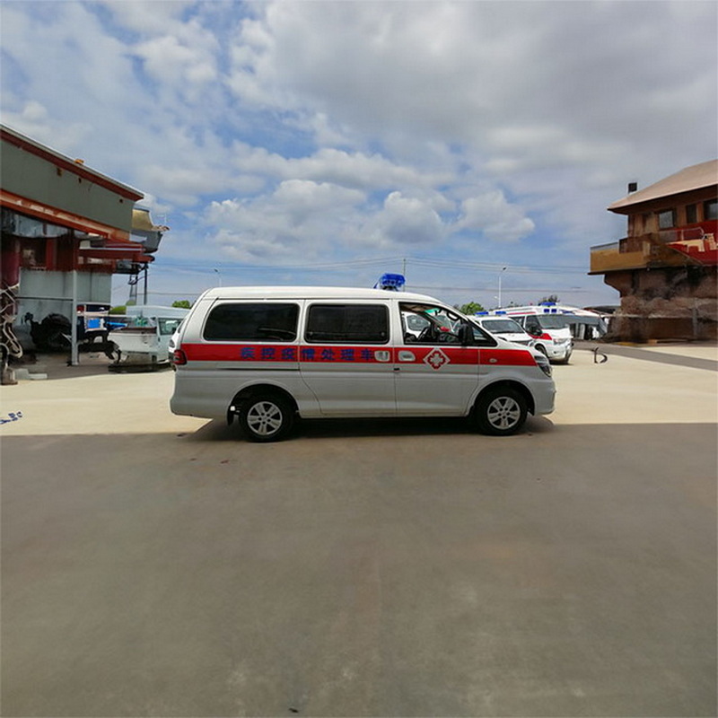 南宁救护车租车联系方式