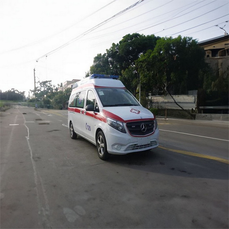 南宁私人救护车租赁联系方式