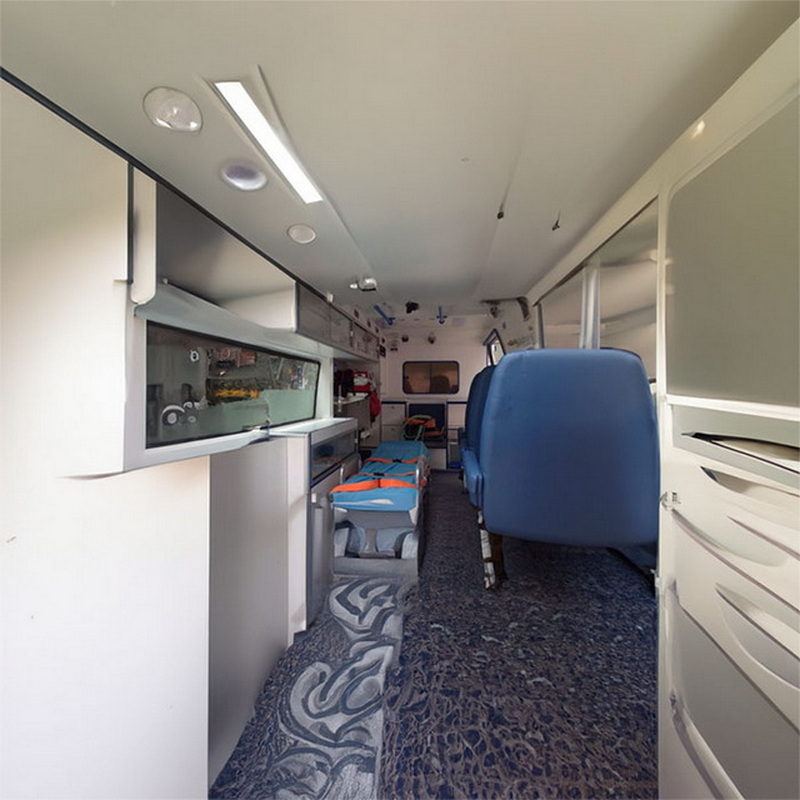 南宁租赁私人救护车联系电话