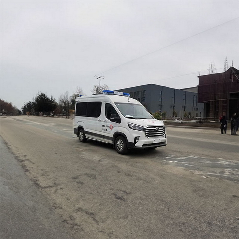 南宁私人救护车租赁费用