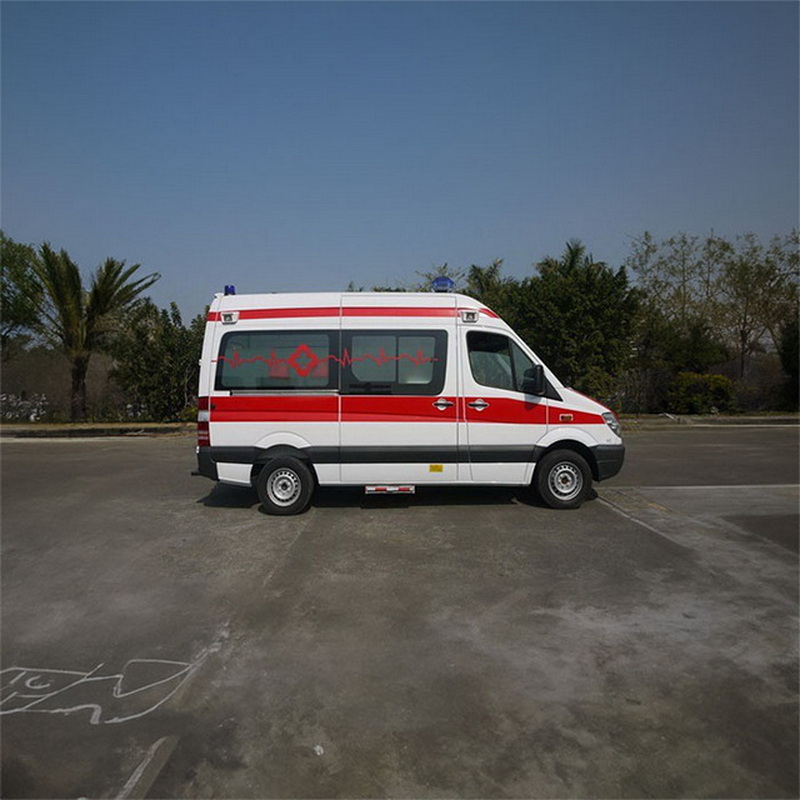 南宁私人救护车租赁电话号码
