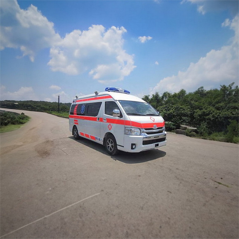 南宁私人救护车租赁电话