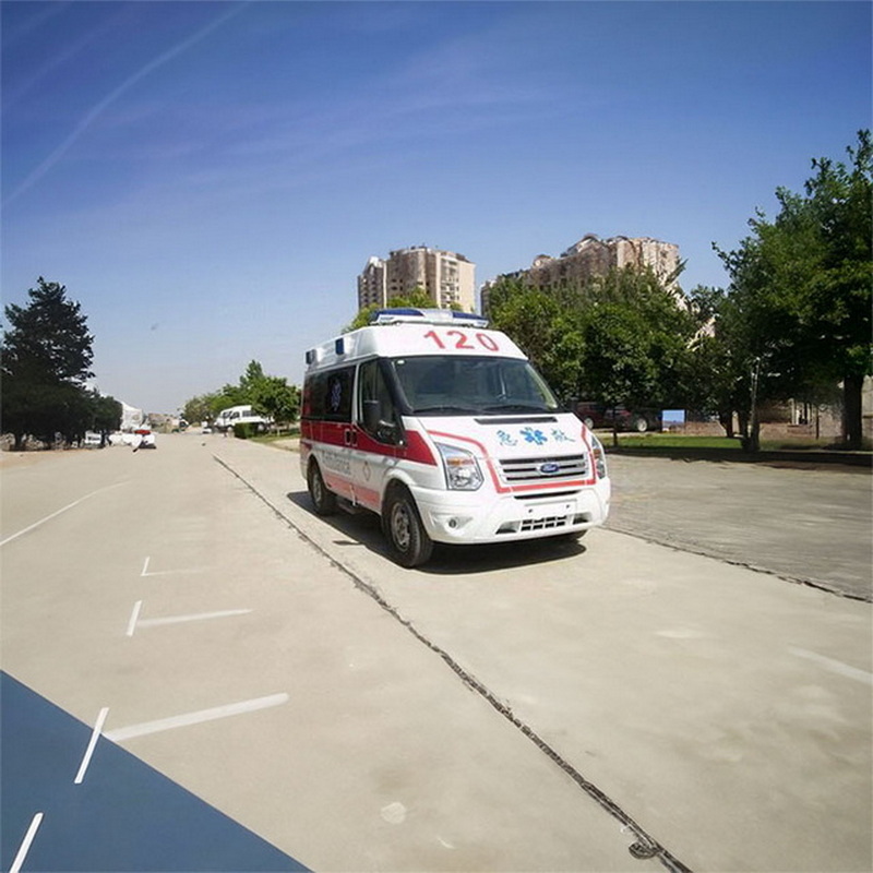 南宁私人救护车租赁联系电话