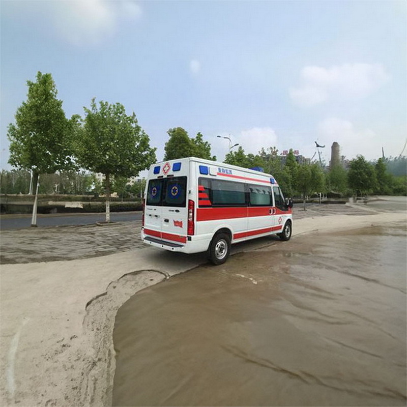 南宁私人救护车租赁费用