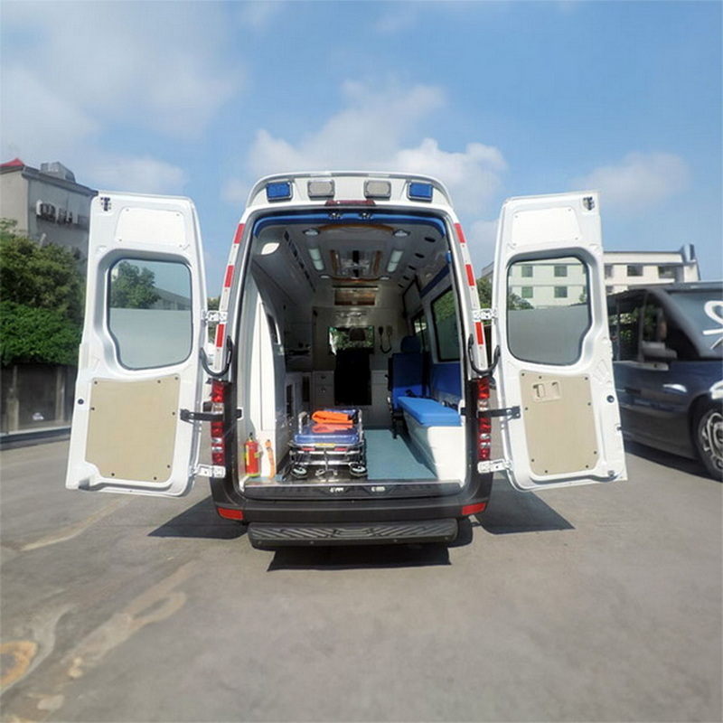 南宁私人救护车租赁