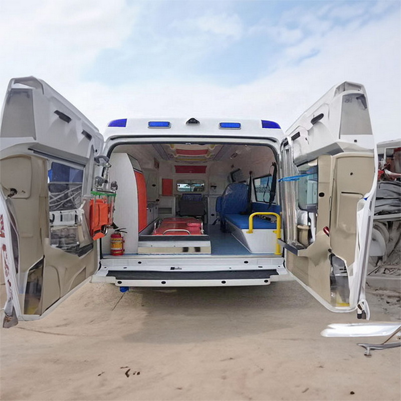 南宁私人救护车租赁联系方式