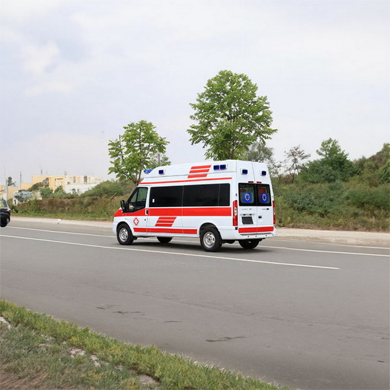 南宁出租急救车电话