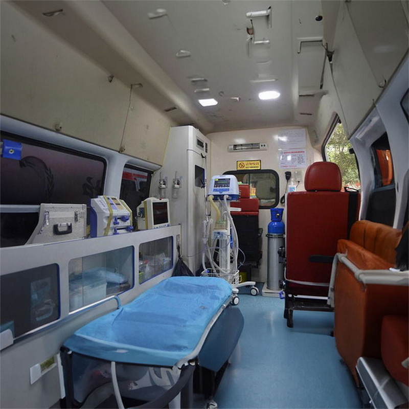 南宁出租急救车电话