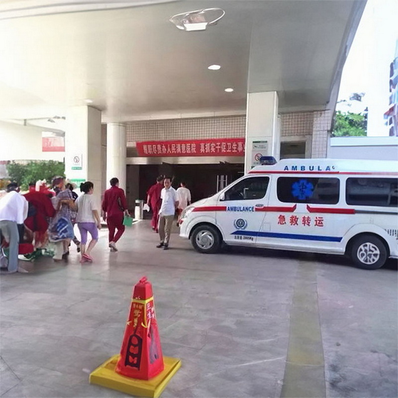 南宁私人救护车租车电话号码
