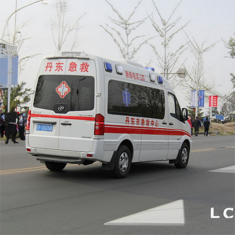南宁救护车租车联系电话