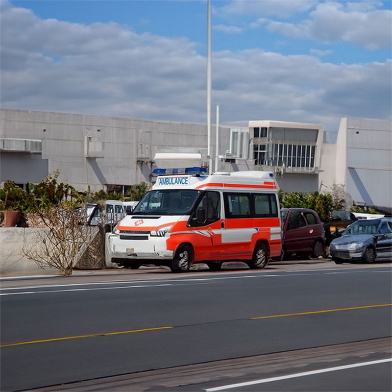 南宁租赁私人救护车电话号码