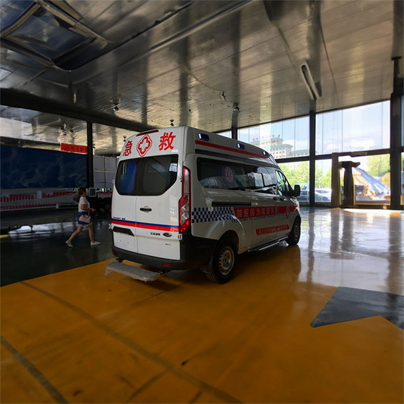 南宁出租救护车联系电话