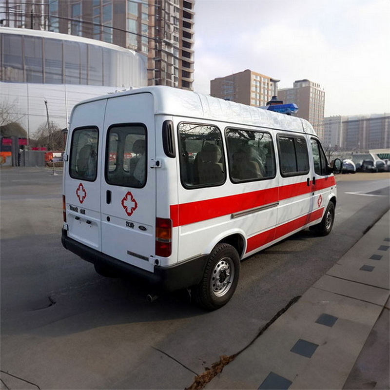 南宁私人救护车租赁电话号码