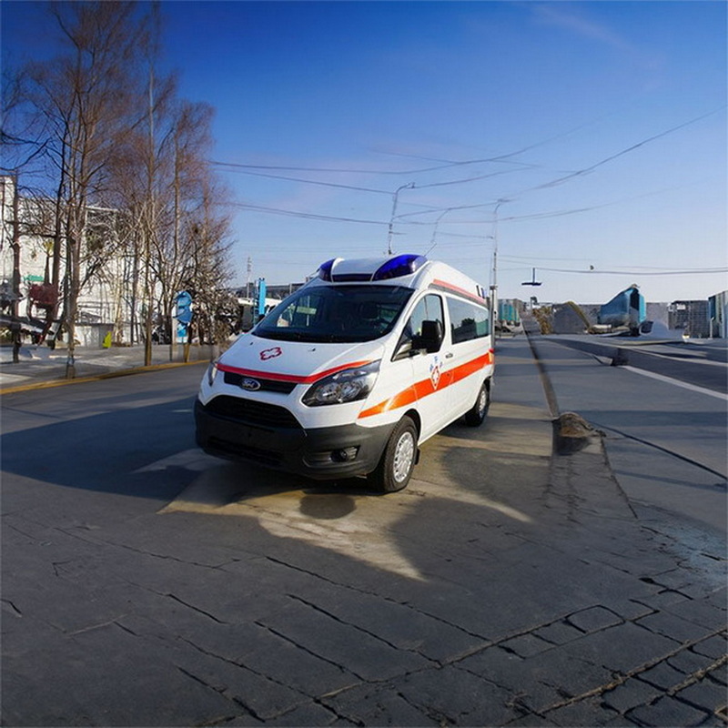 南宁私人救护车租赁费用