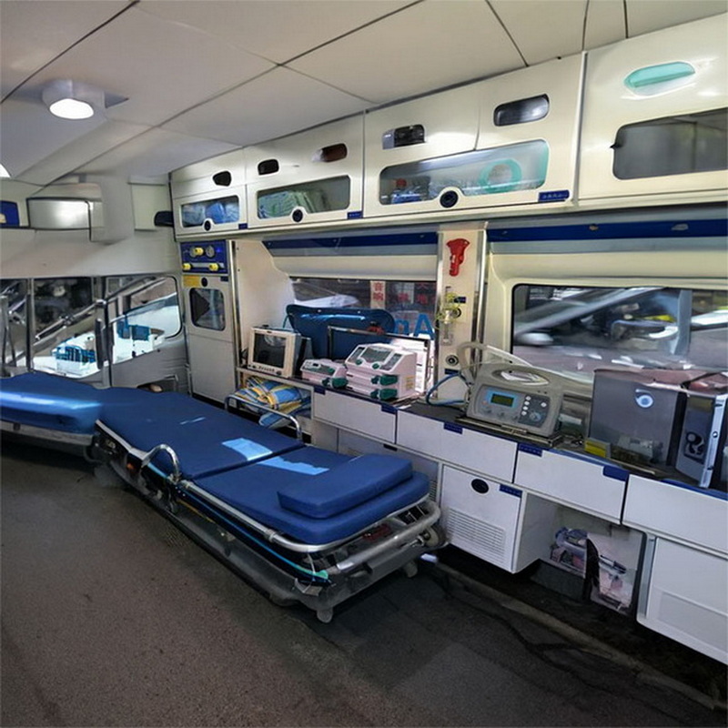 南宁私人救护车租赁费用