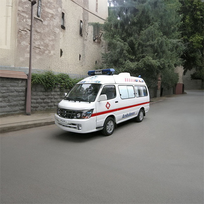 南宁私人救护车租赁费用