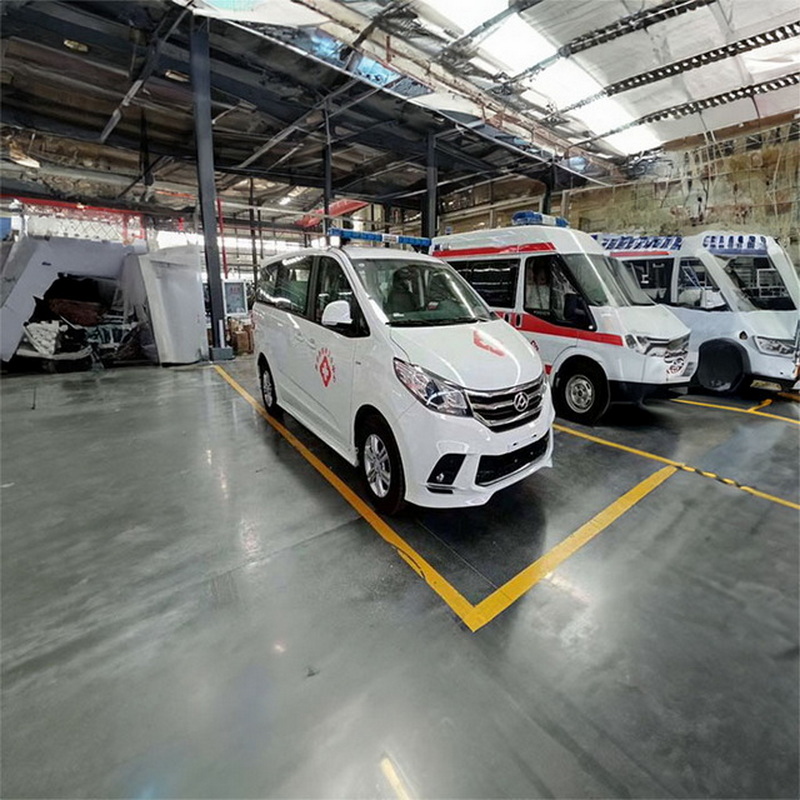 南宁私人救护车租赁收费