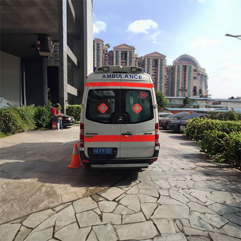 南宁私人救护车出租费用