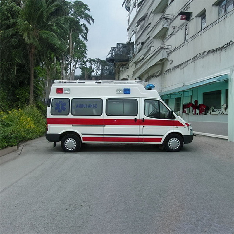 南宁私人救护车租赁