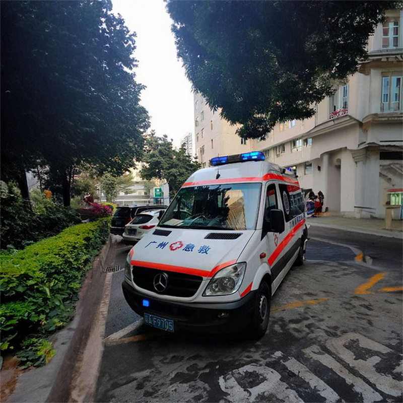 南宁私人救护车租赁